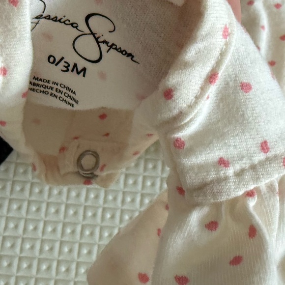 Jessica Simpson|Baby girl mixed pattern Polka Dot & floral ruffle onesie dress• - Picture 4 of 4
